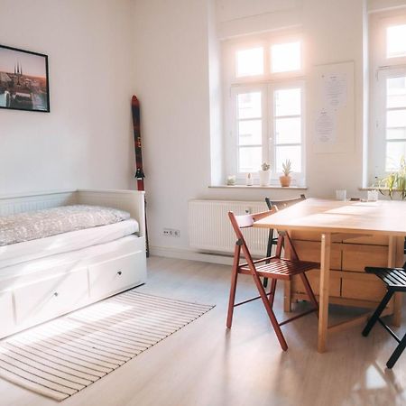 Gemutliche 45M² Wohnung Mit Netflix & Disney+ エアフルト エクステリア 写真
