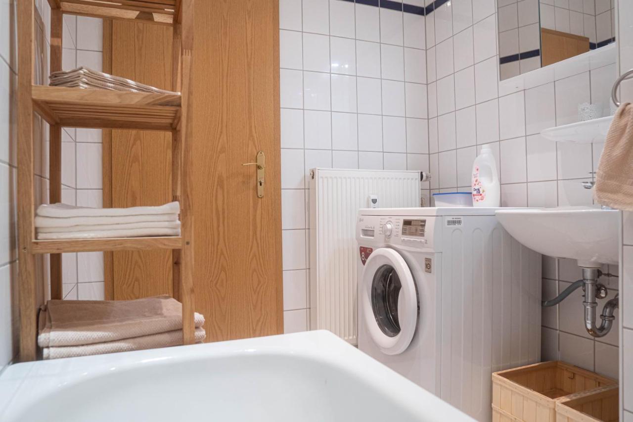 Gemutliche 45M² Wohnung Mit Netflix & Disney+ エアフルト エクステリア 写真