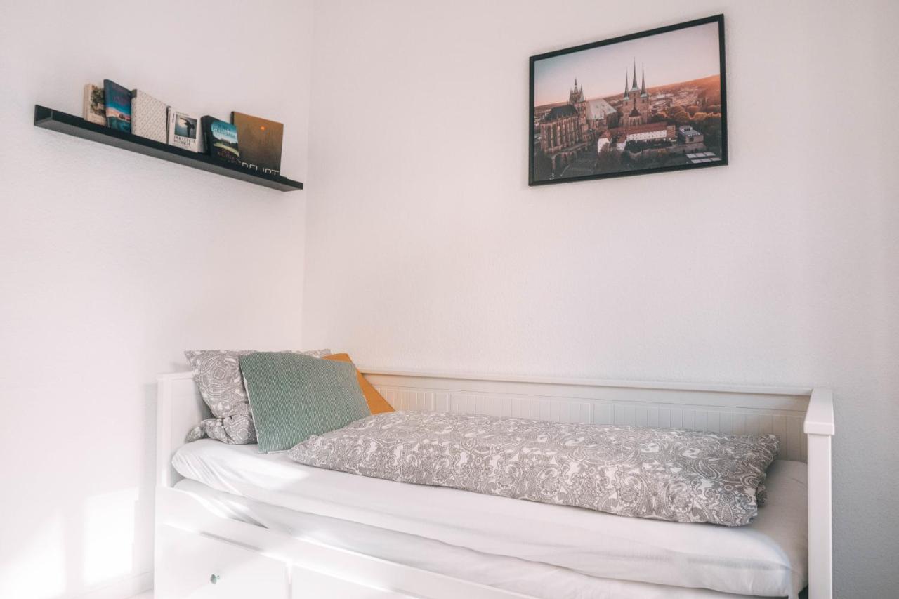 Gemutliche 45M² Wohnung Mit Netflix & Disney+ エアフルト エクステリア 写真