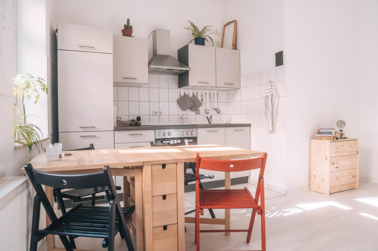 Gemutliche 45M² Wohnung Mit Netflix & Disney+ エアフルト エクステリア 写真